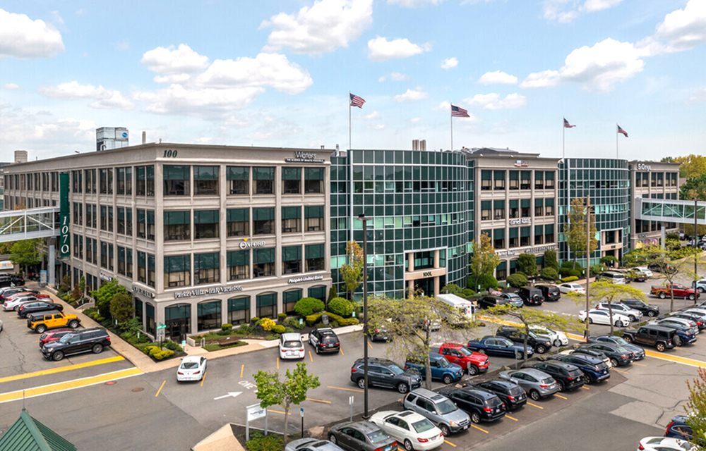 Cummings Properties signs American Surgical Co. to 20,325 s/f lease at Cummings Center